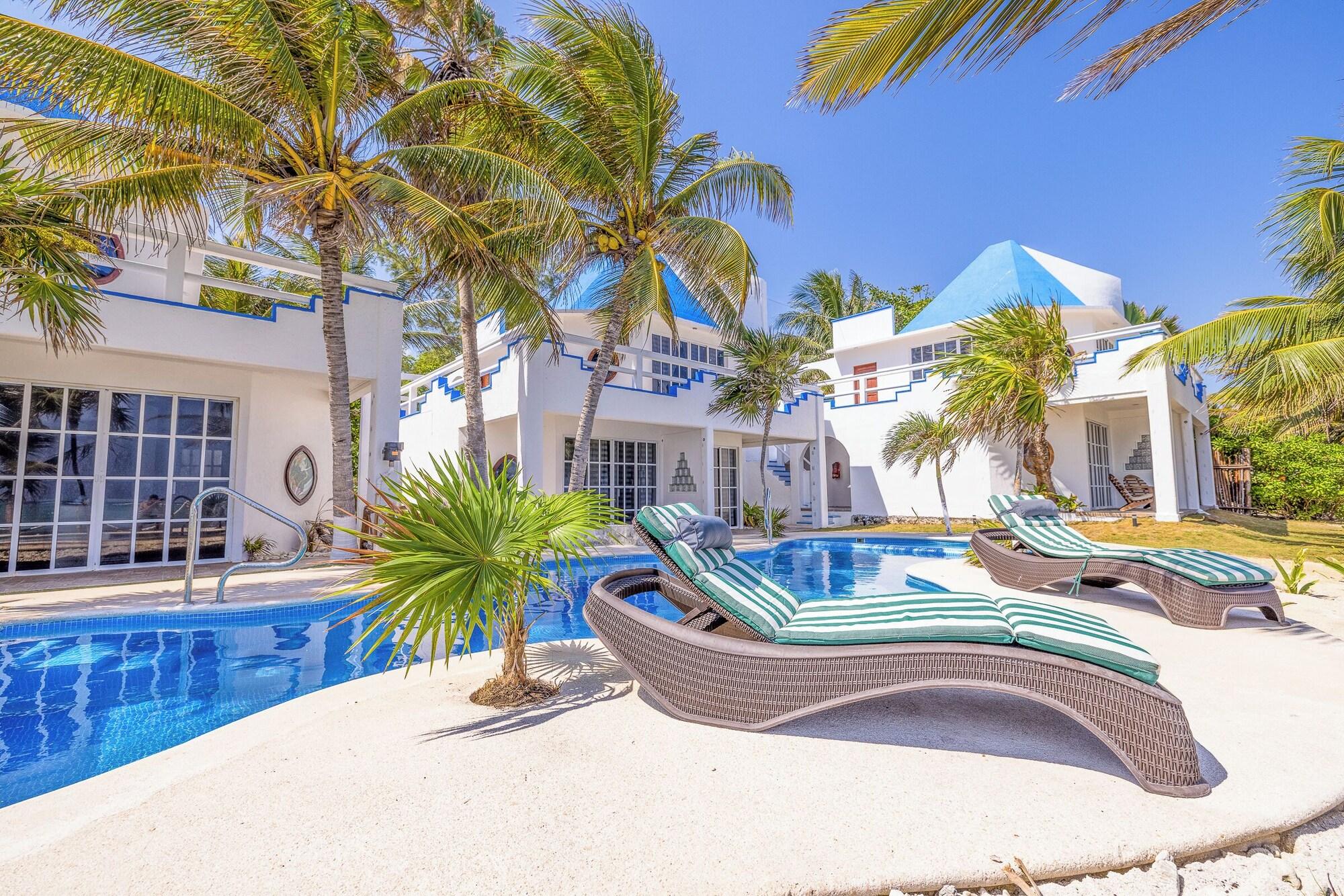 Varios Casa Cenote Hotel