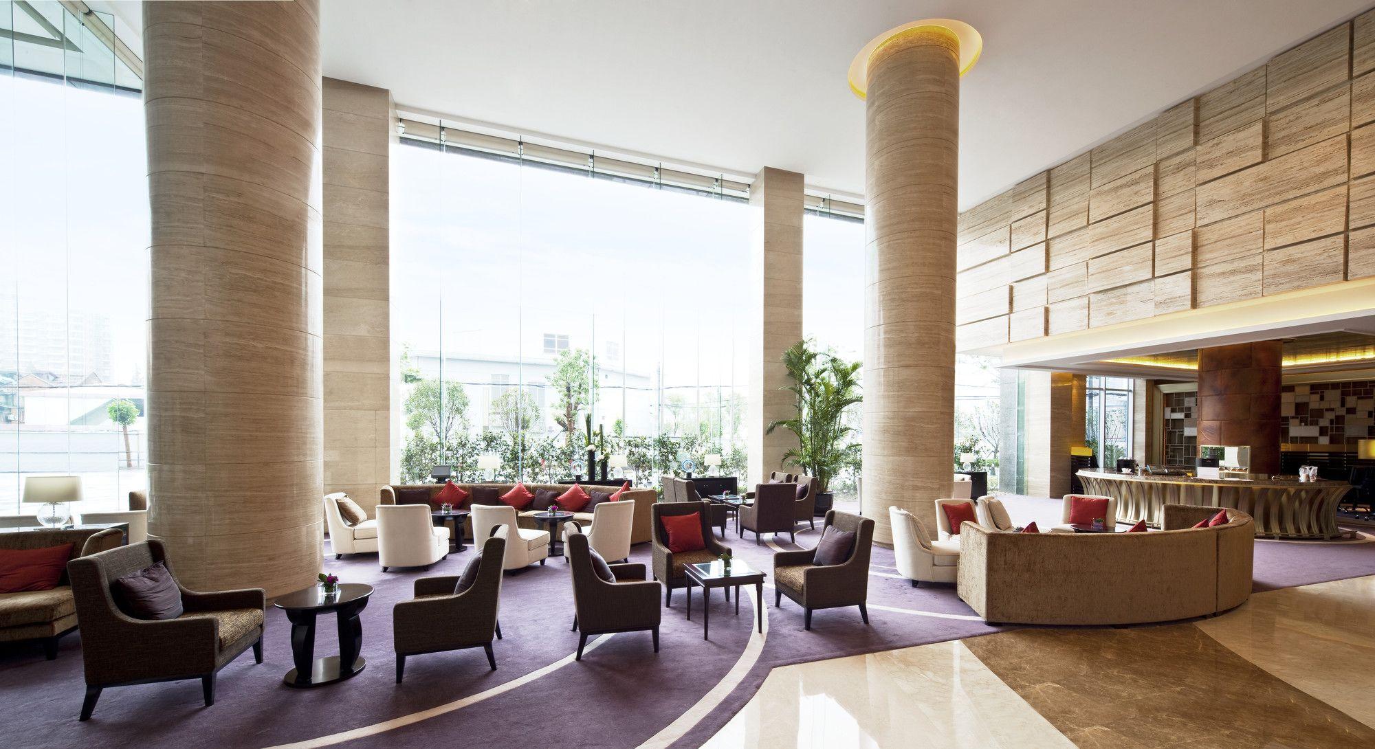 Vista Lobby Sheraton Shanghai Hongkou Hotel