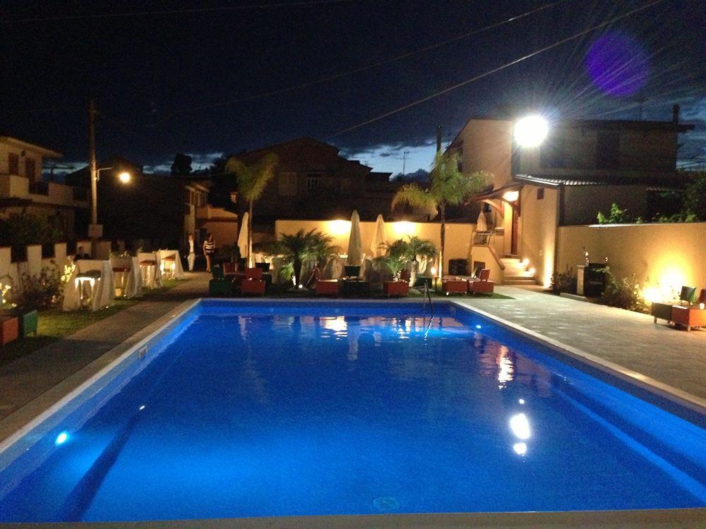 Vista Piscina Il Girasole Capo d'Orlando