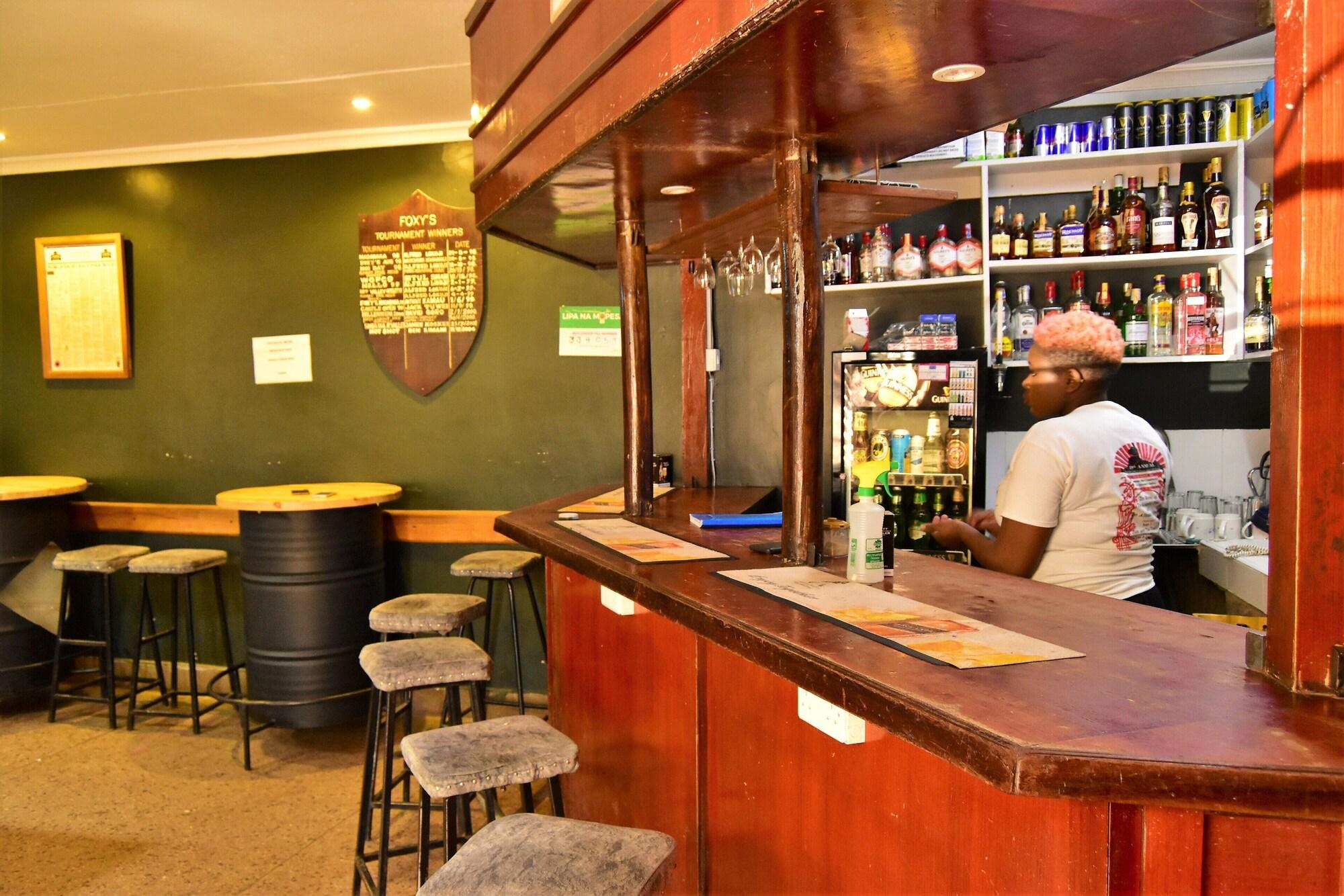 Bar/Salón Eldoret Wagon hotel