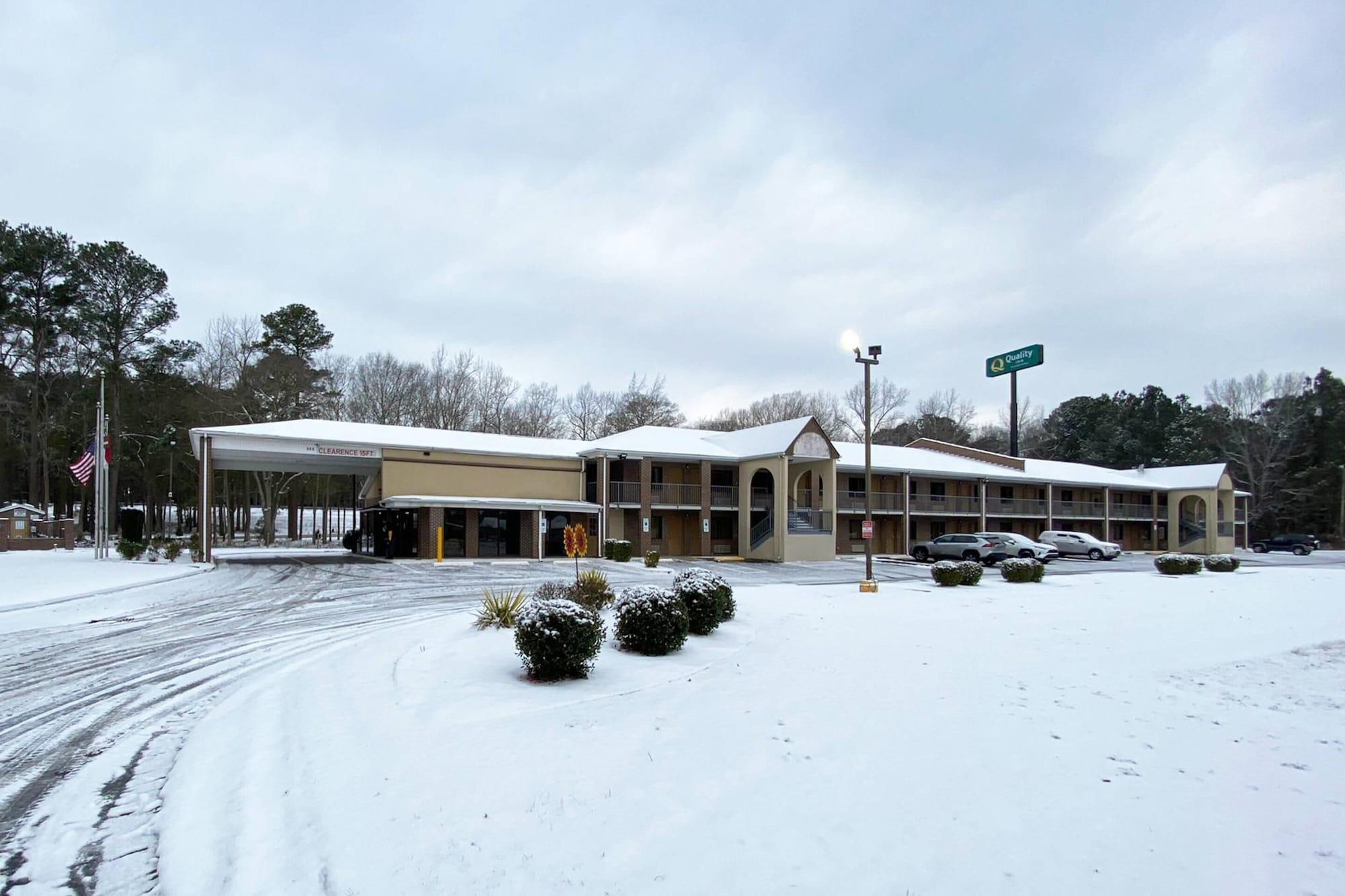 Vista Exterior Quality Inn Kenly I-95