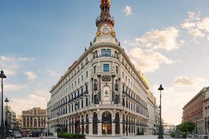 Alojamiento - Four Seasons Hotel Madrid