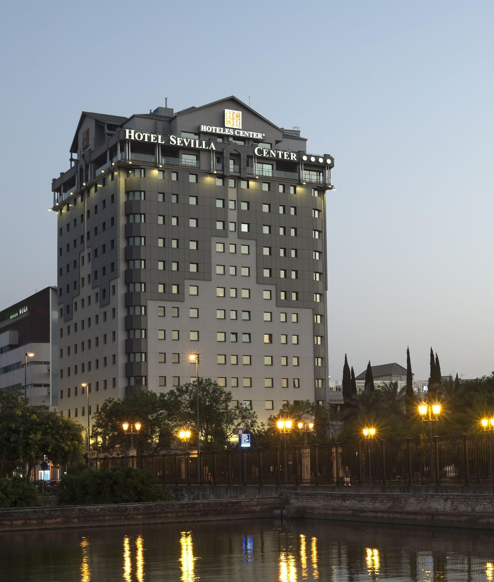 Vista Exterior Hotel Sevilla Center