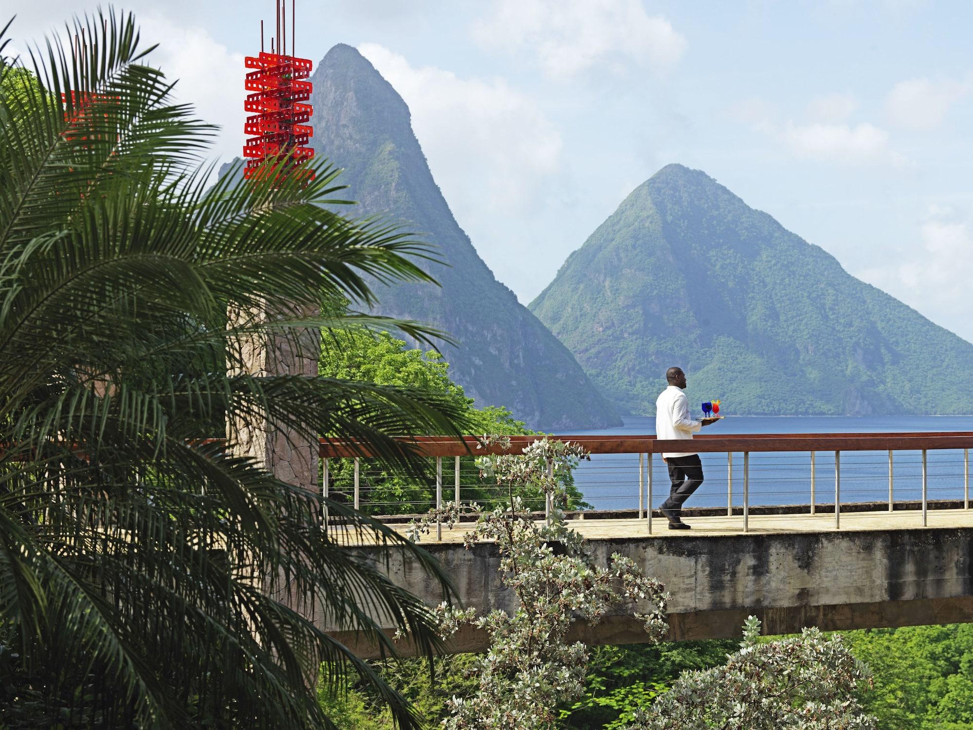 Vista Exterior Jade Mountain Resort