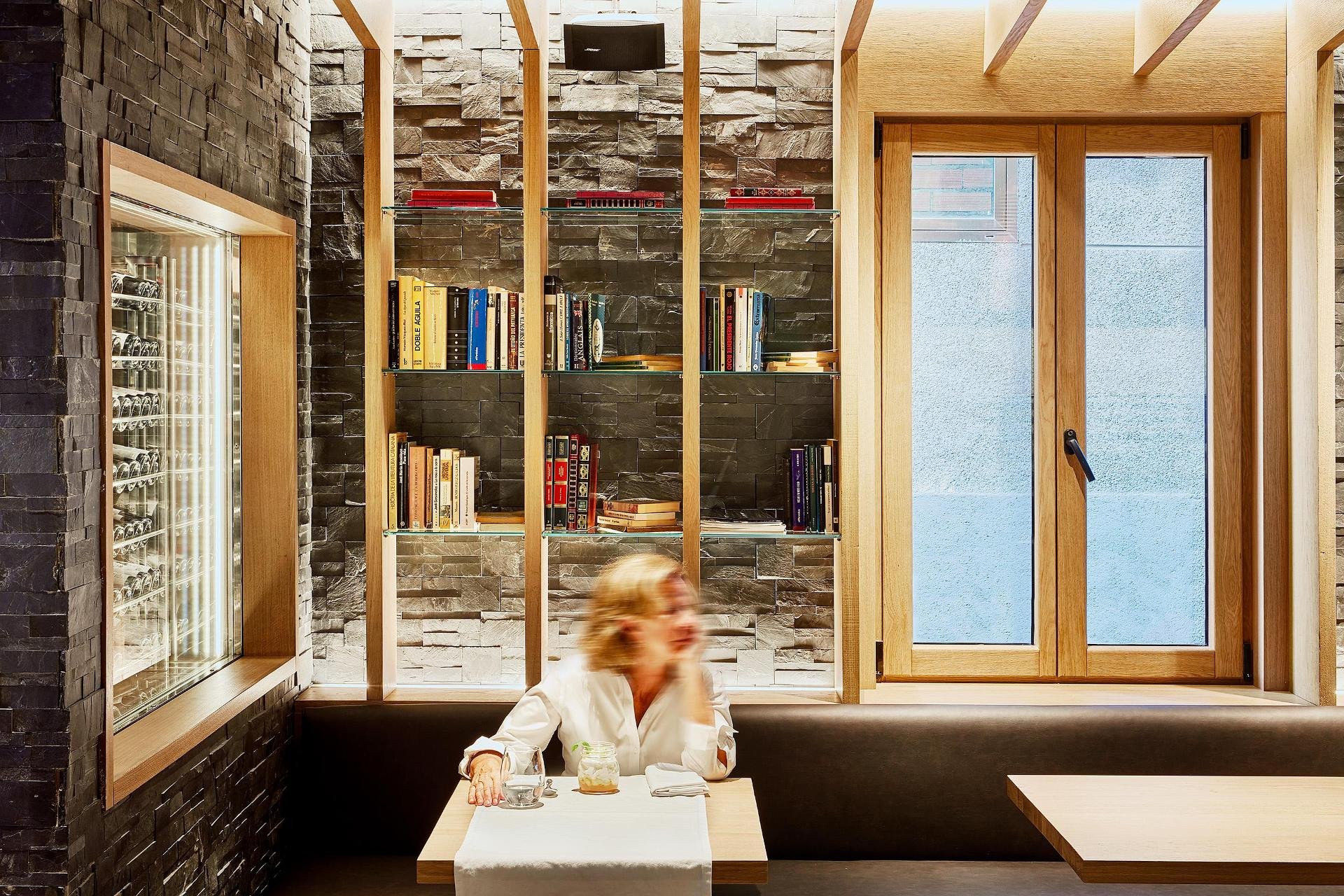 Bar/Salón De l'Isard
