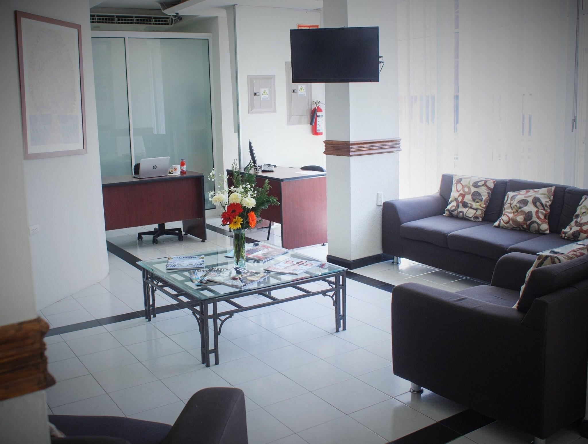Vista Lobby Hotel Fiesta Versalles