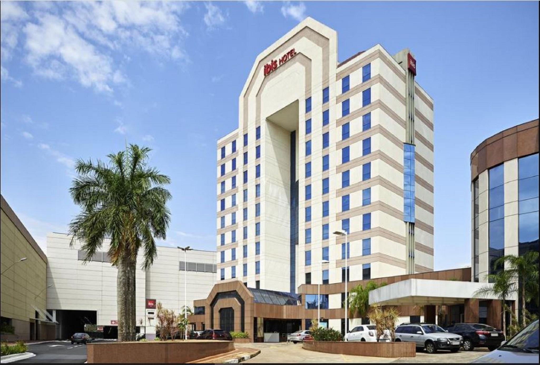 Vista Exterior ibis Ribeirao Preto Shopping