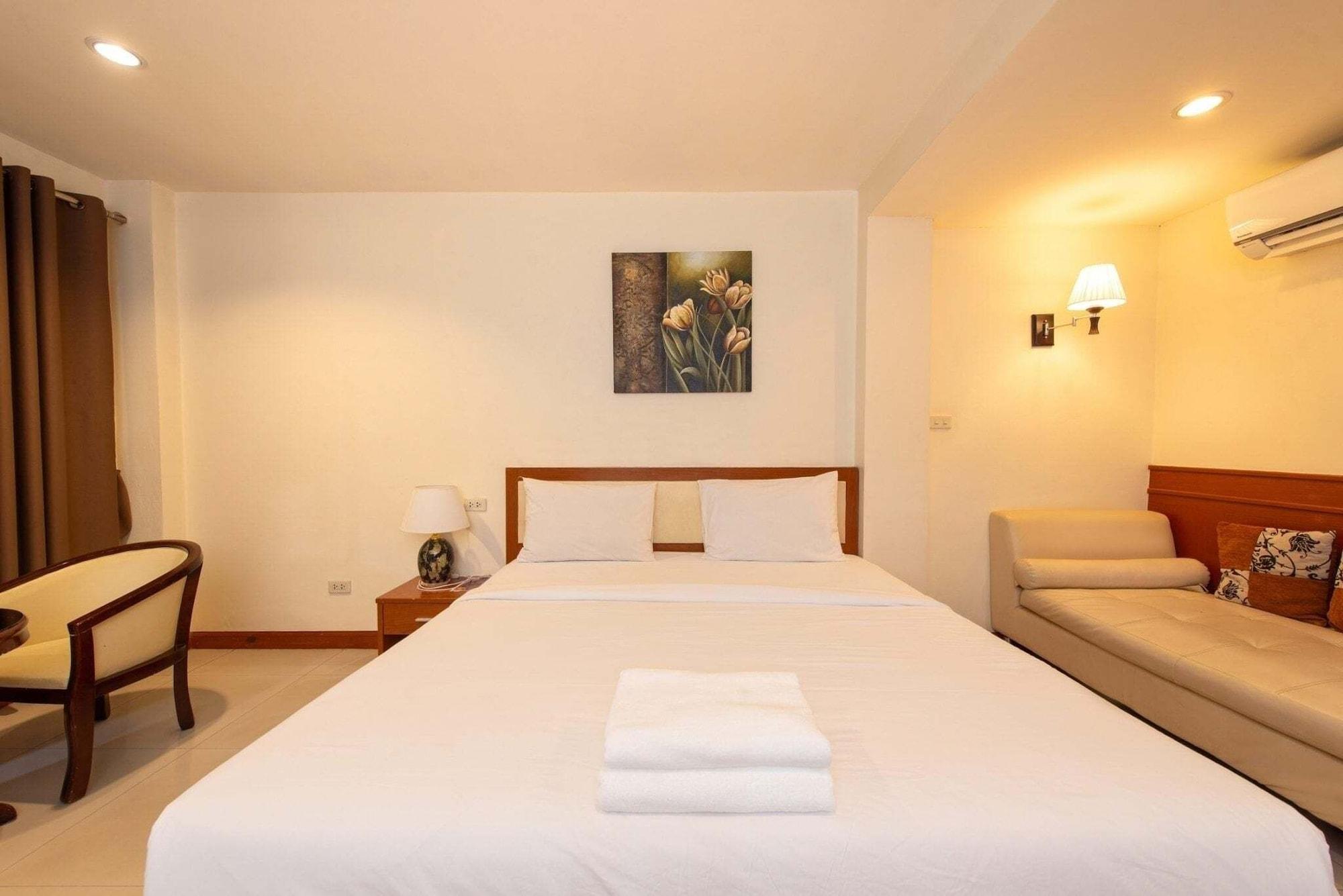 Varios Nuntiya Terrace