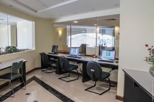 Alojamiento - Holiday Inn Convention Center by IHG