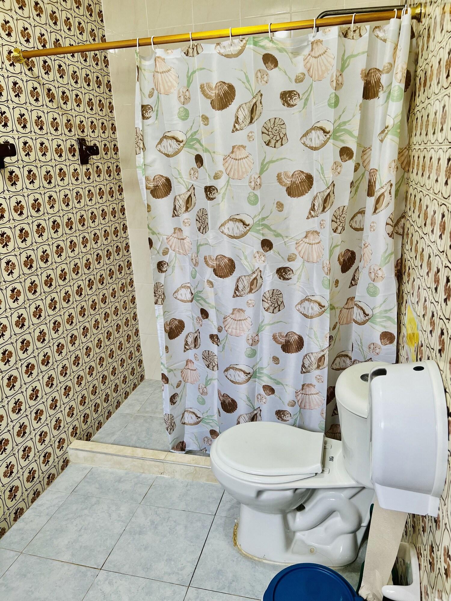 Equipamiento de Habitación Hostel Liwa Kashi