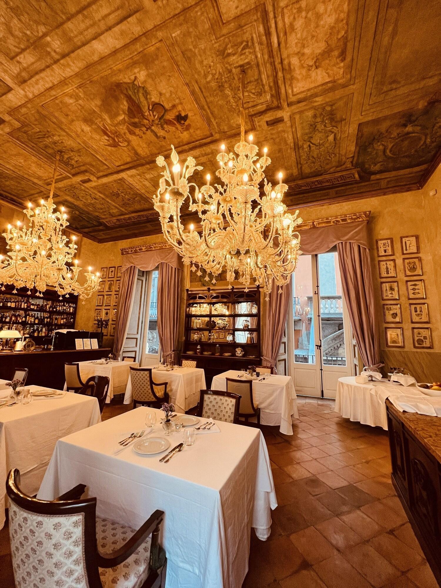 Bar/Salón Palazzo Doria Napoli