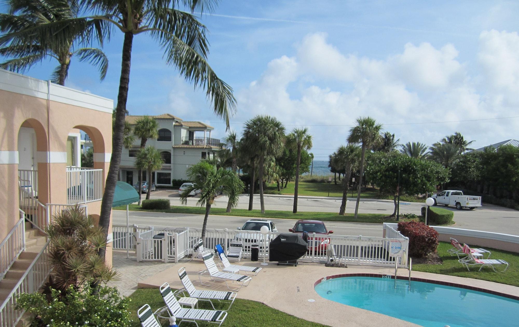 Vista Exterior Coral Key Inn