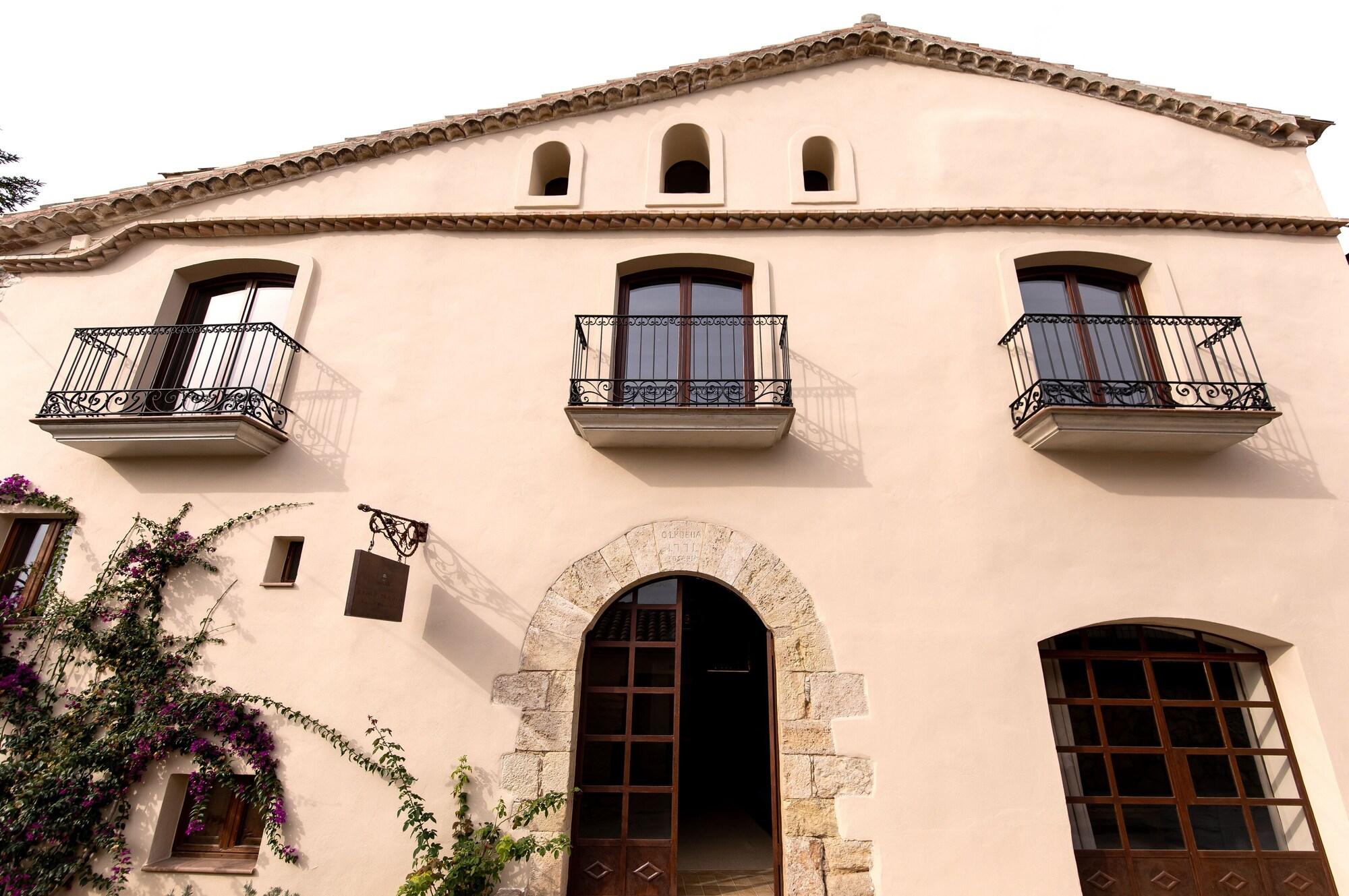 Vista Exterior Hotel Montrubí 1771 - Slow Winery Hotel - Adults only