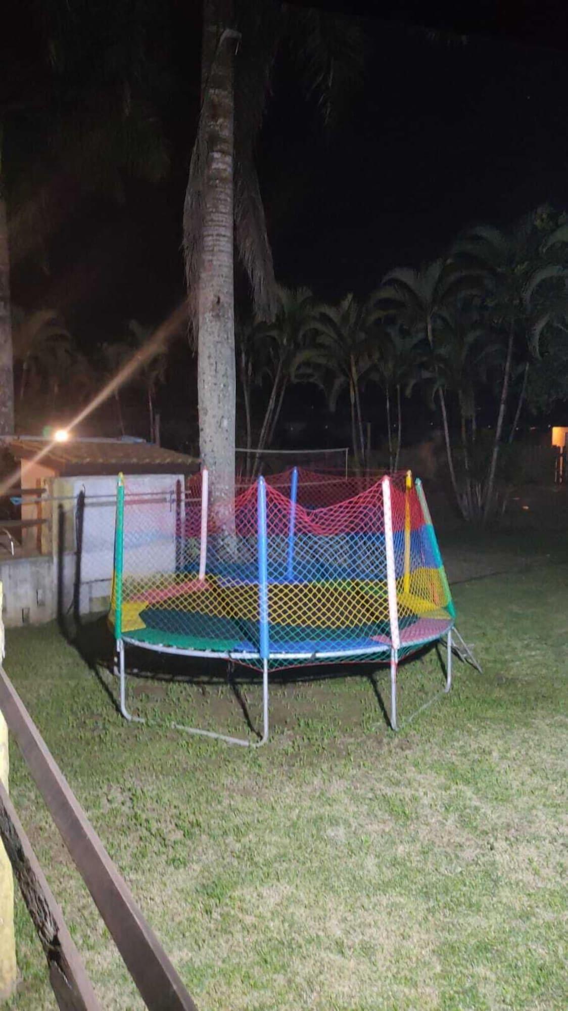 Instalaciones Recreativas Camburi Chalés