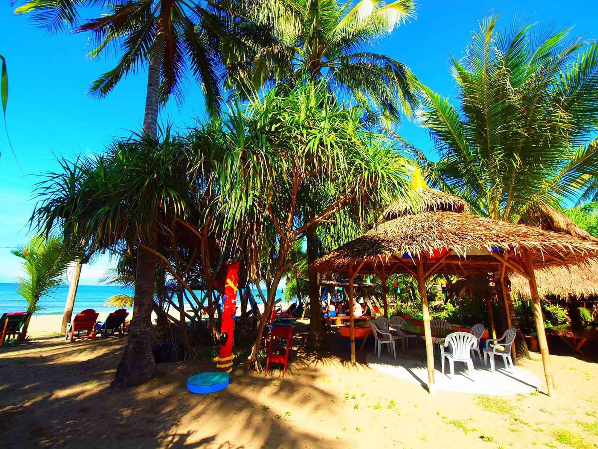 Playa Takatuka Beach Resort
