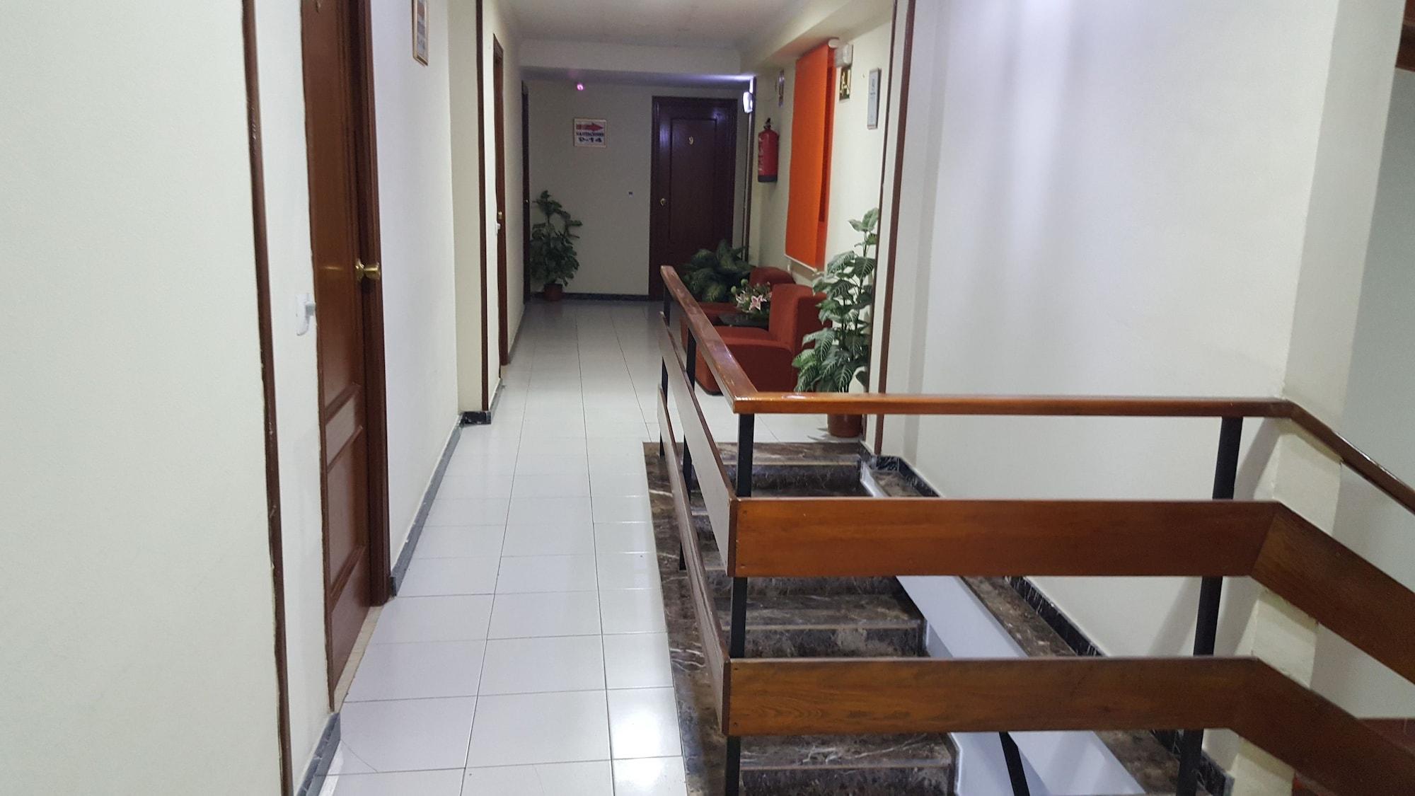 Varios Hostal Restaurante el Lirio