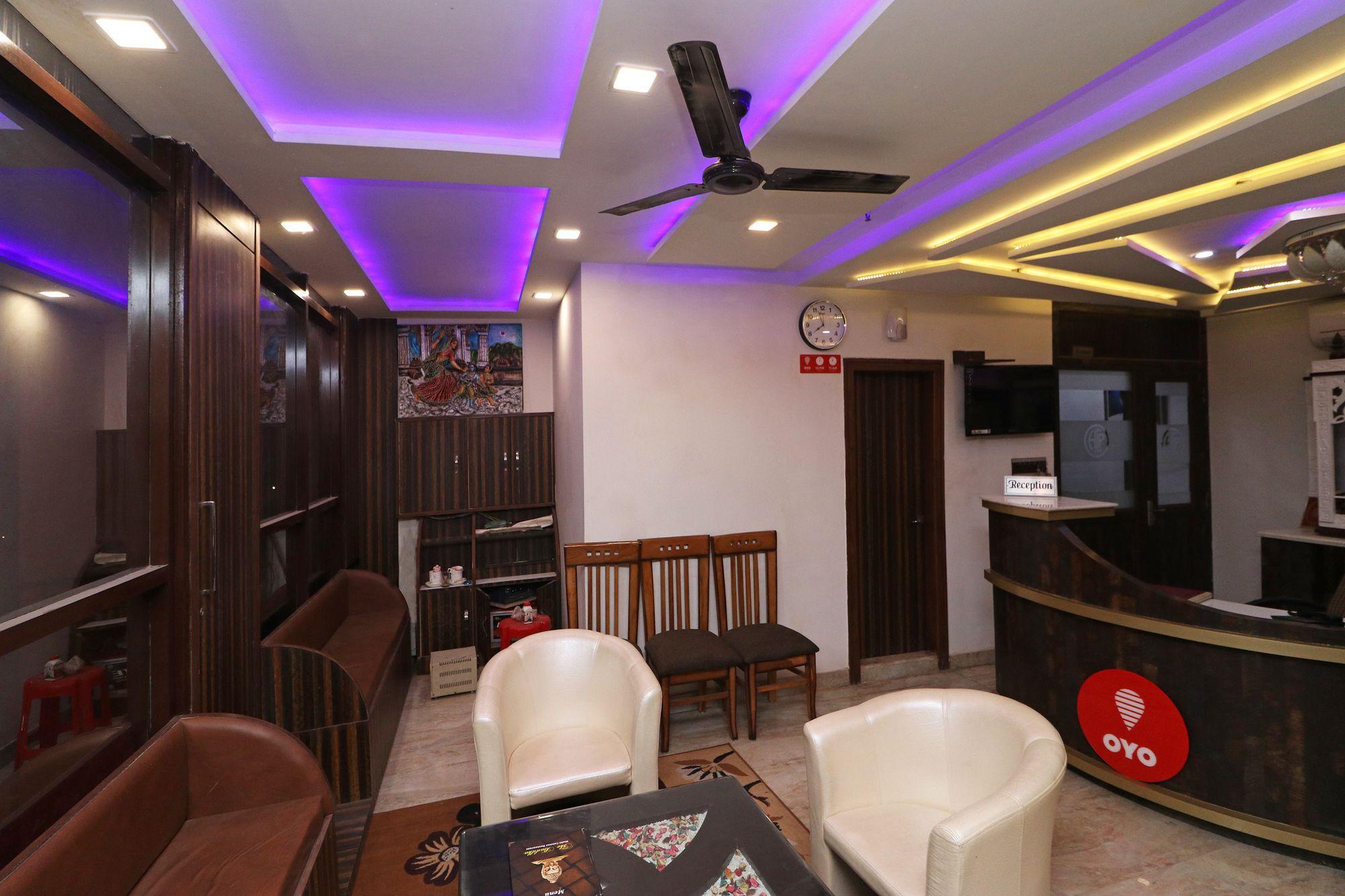 Vista Lobby OYO 11648 CP Residency
