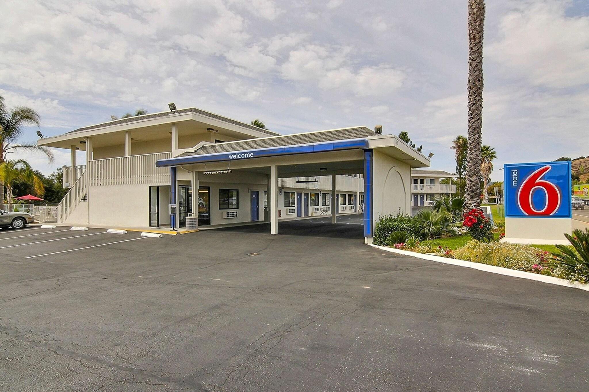 Varios Motel 6 Buellton, CA - Solvang Area