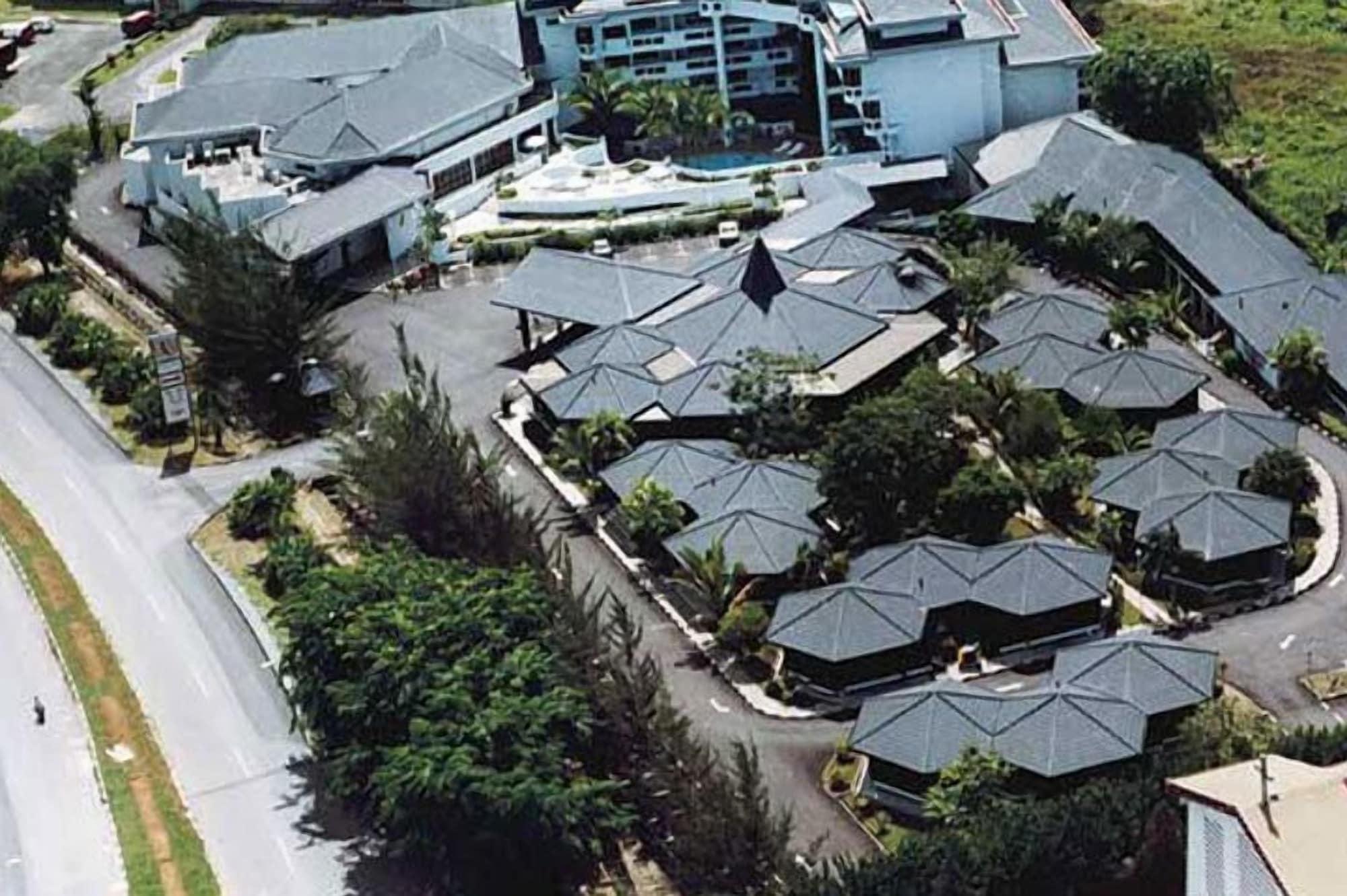 Vista Exterior Grand Dormani Rajah Court Hotel