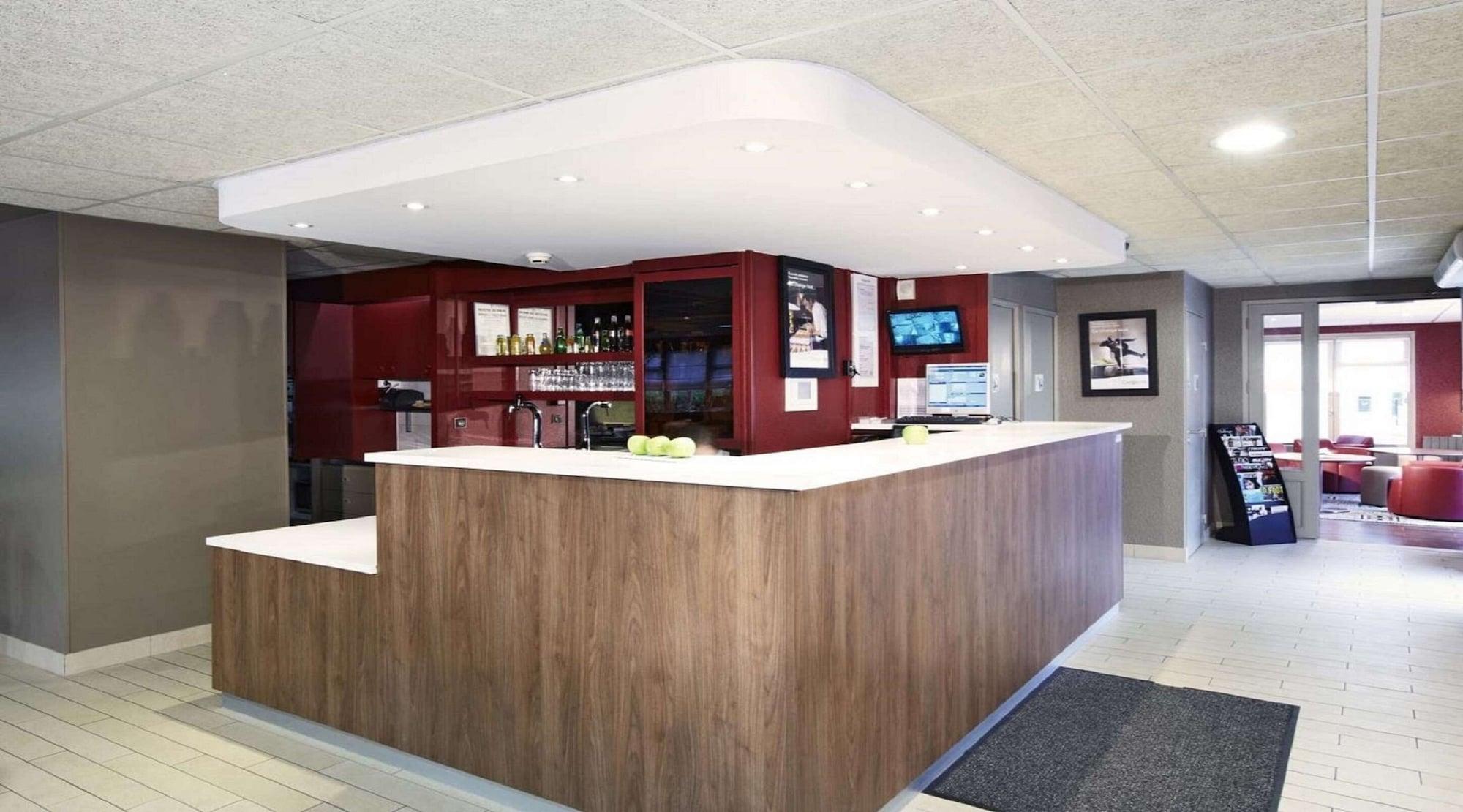 Vista Lobby The Originals City, Hôtel La Verrière – Yvelines