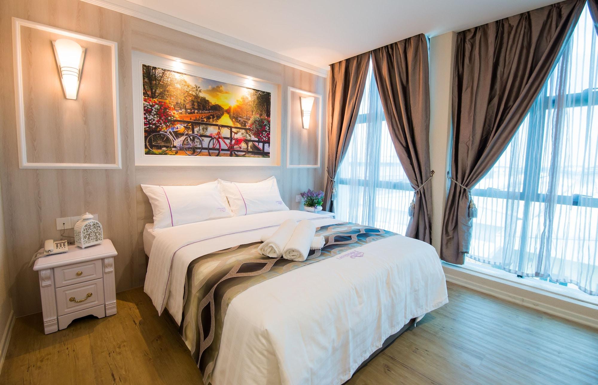 Varios Lavender Inn Usj