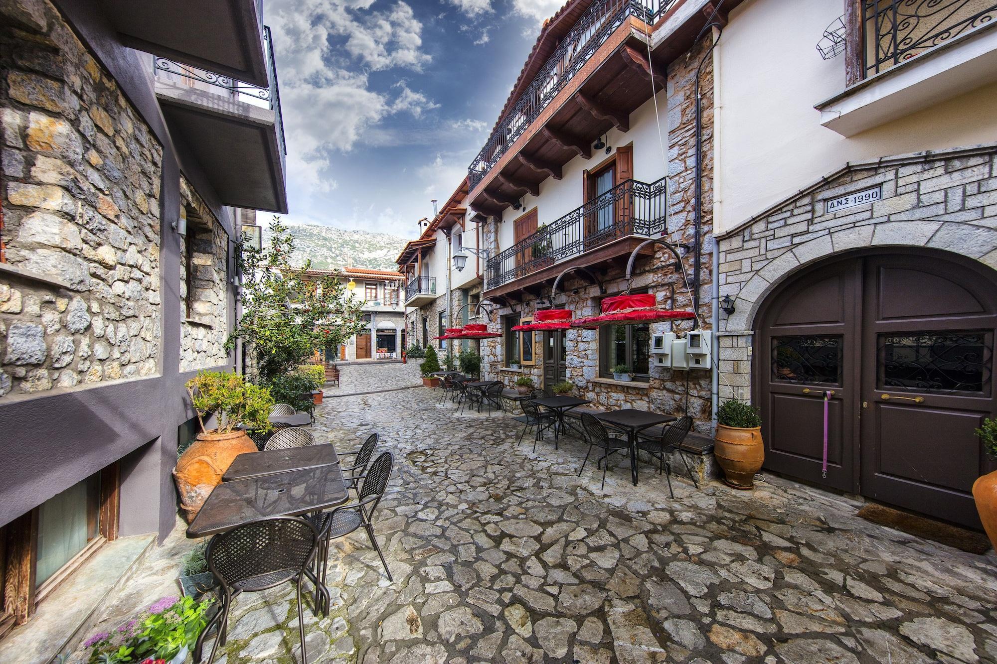 Vista Exterior Stone Suites by White Hills