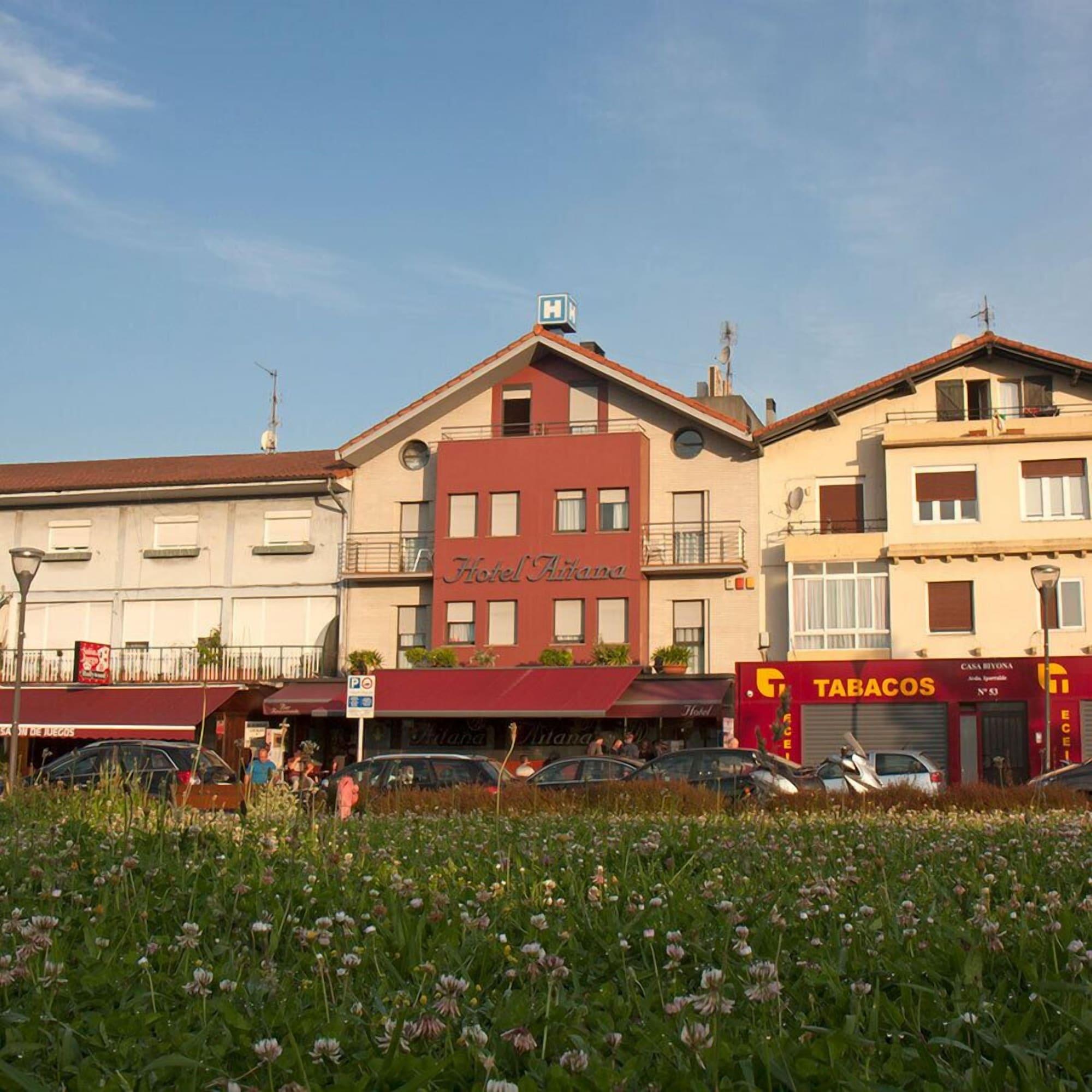 Vista Exterior Hotel Aitana