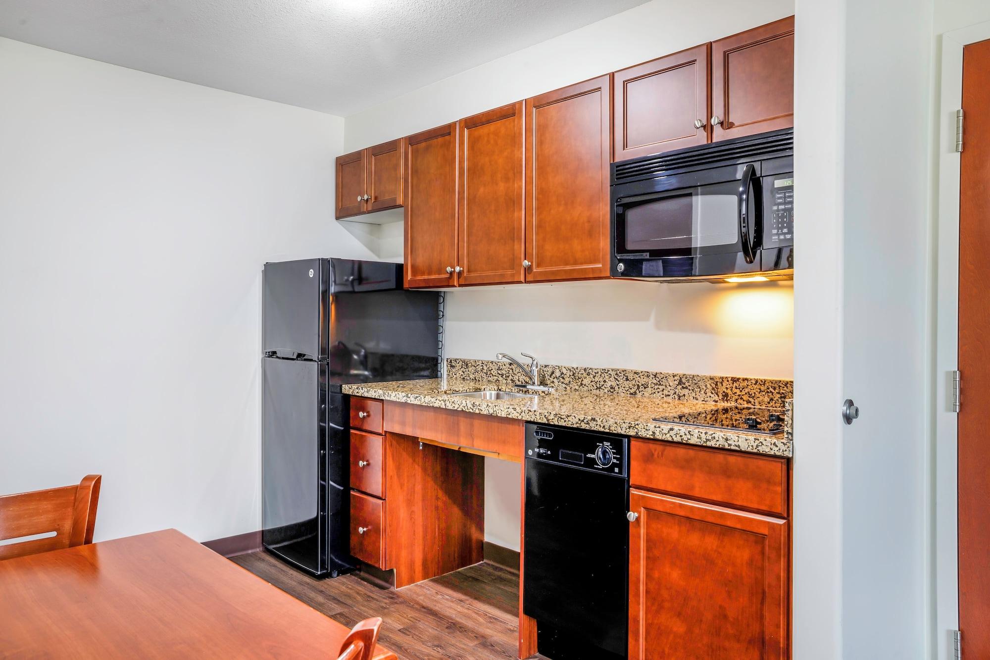 Equipamiento de Habitación Days Inn & Suites by Wyndham Sherwood Park Edmonton