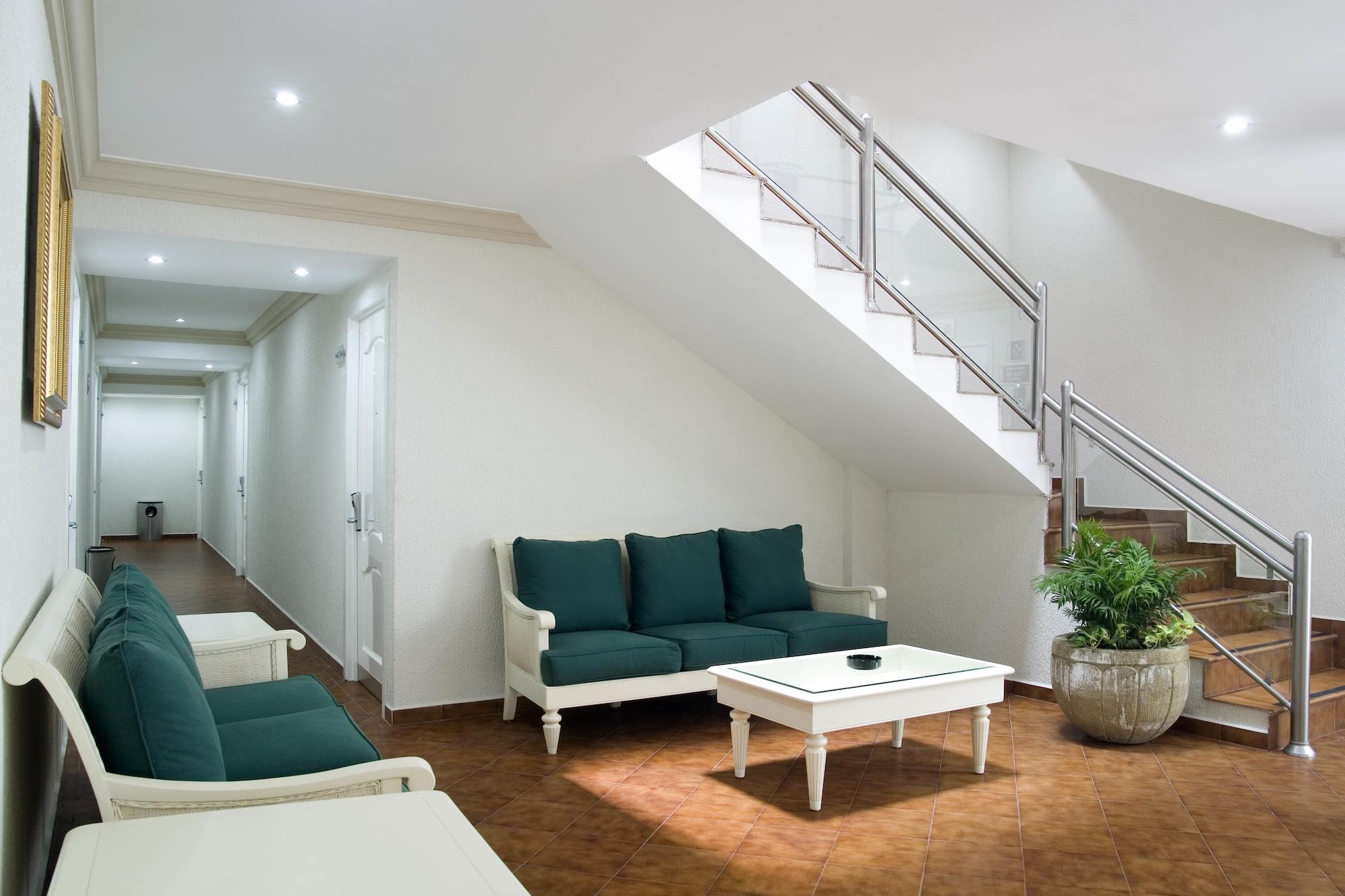 Vista Lobby Excelaris Grand Resort Conventions & Spa