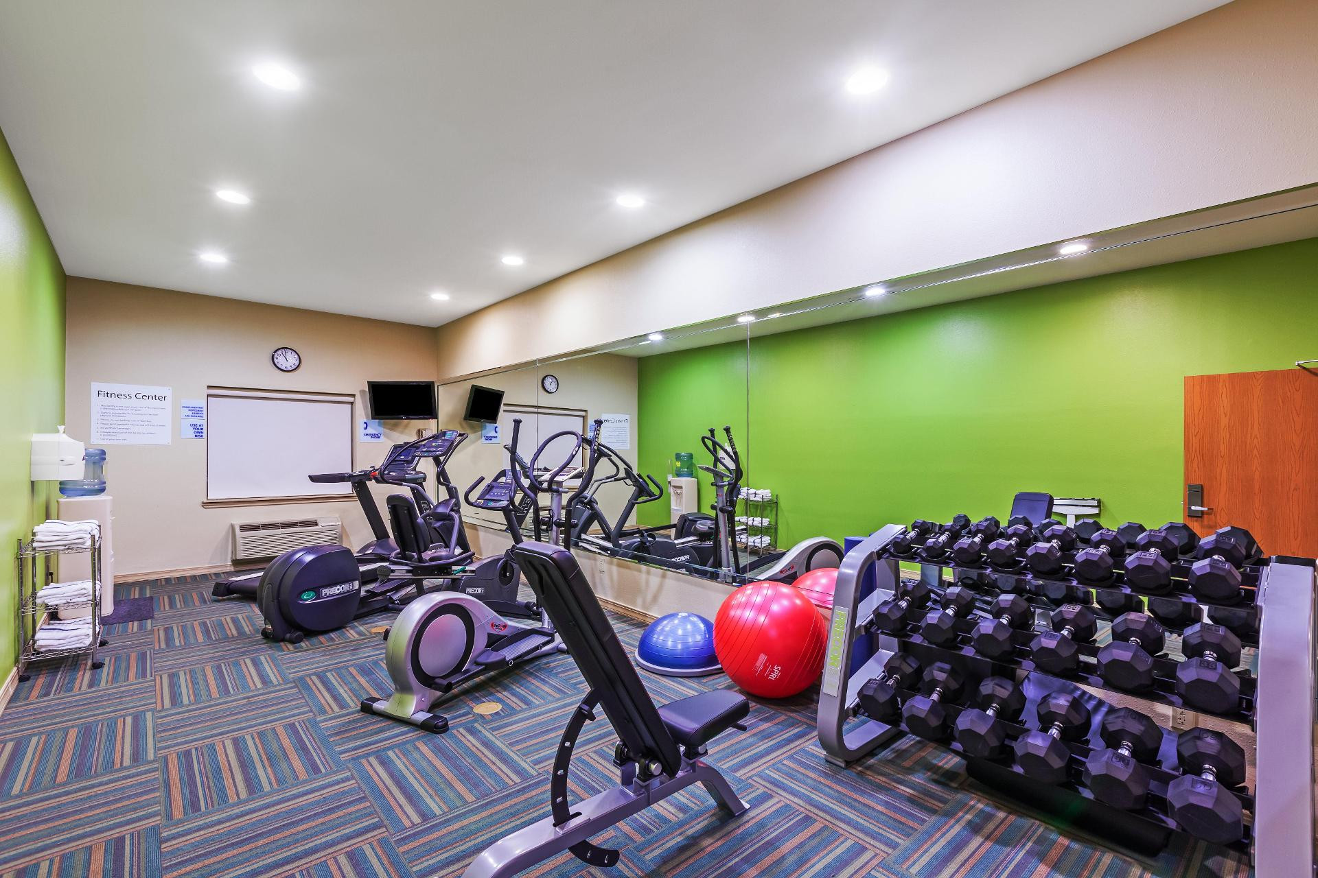 Gimnasio Holiday Inn Express Hotel & Suites Pharr by IHG