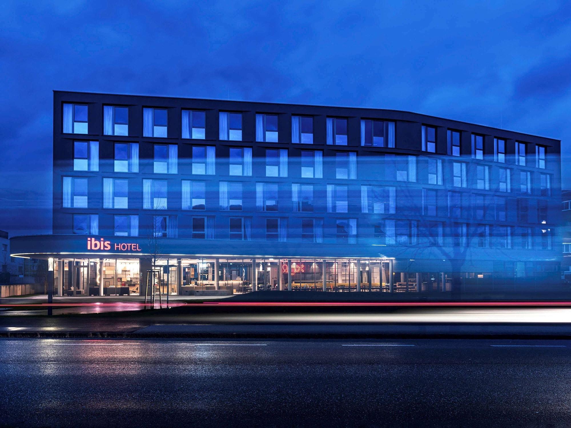 Varios Ibis Wels