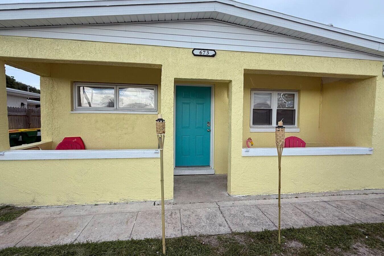 Vista Exterior 1 Bed Room Pool Steps to Beach