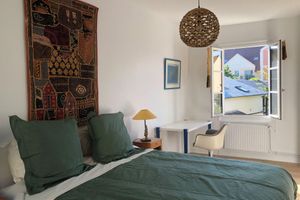 Alquiler Vacacional - Beautiful apartment in a townhouse with a garden, fully renovated in 2021.
