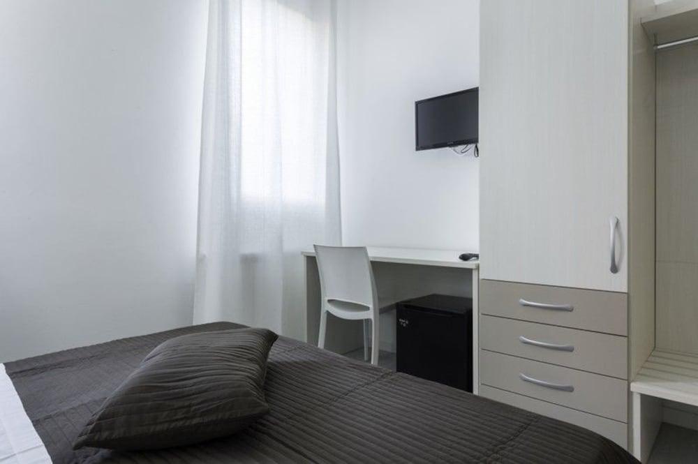 Hotel Easy Venice Room