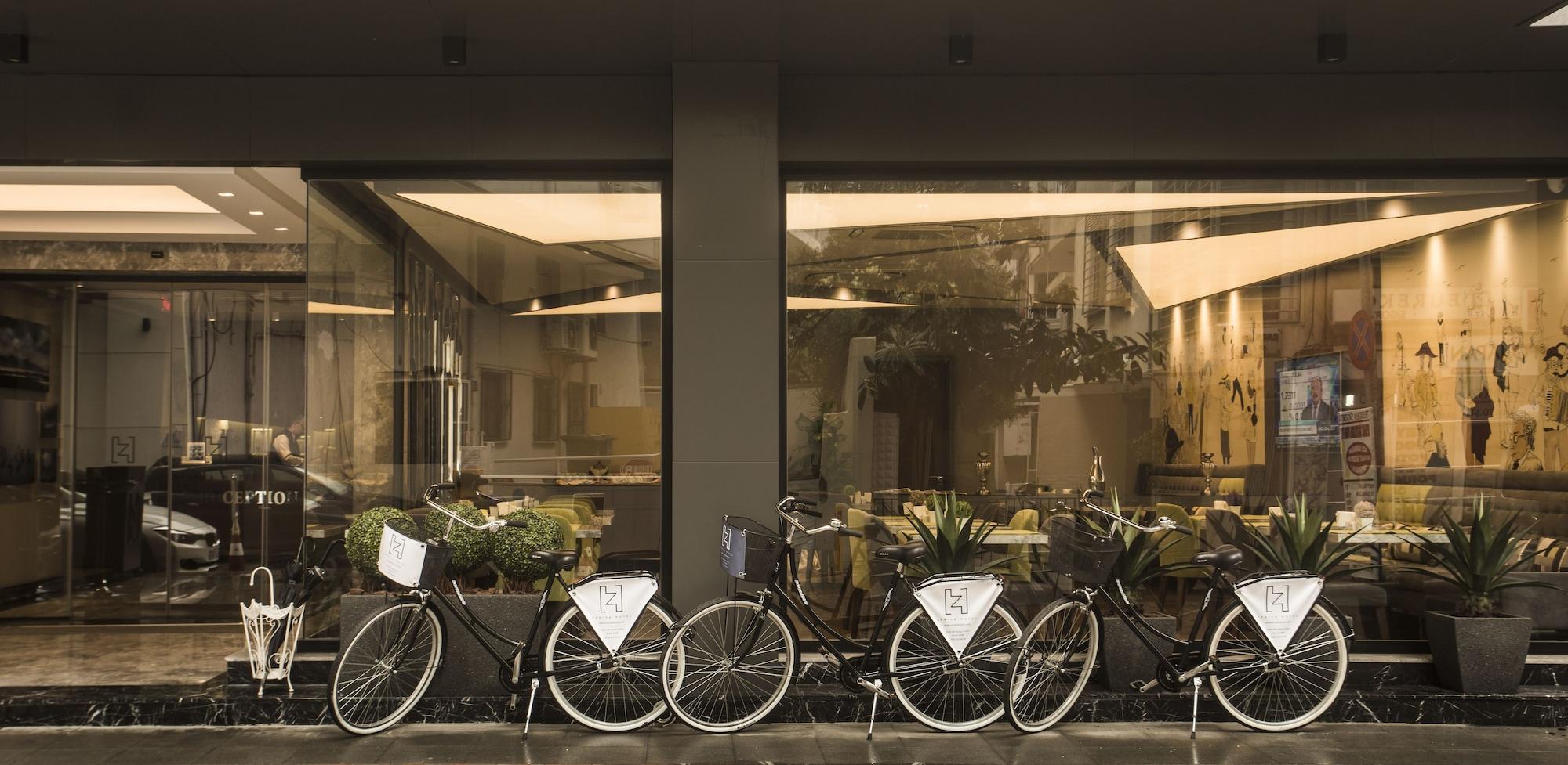 Vista Exterior Zeniva Hotel