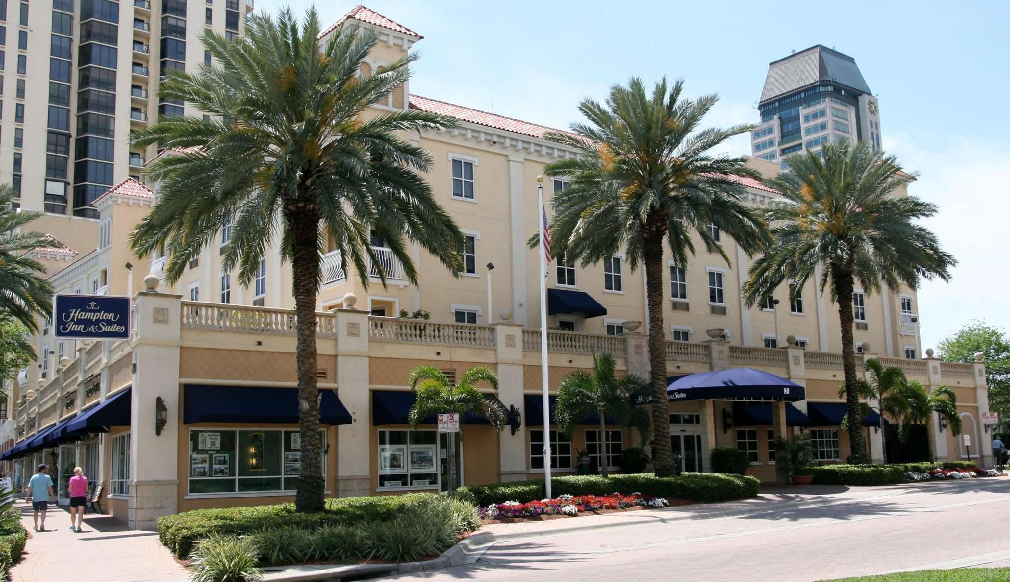 Vista Exterior Hampton Inn & Suites St. Petersburg/Downtown
