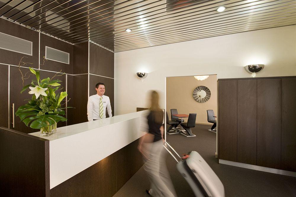 Vista Lobby Adelaide Paringa