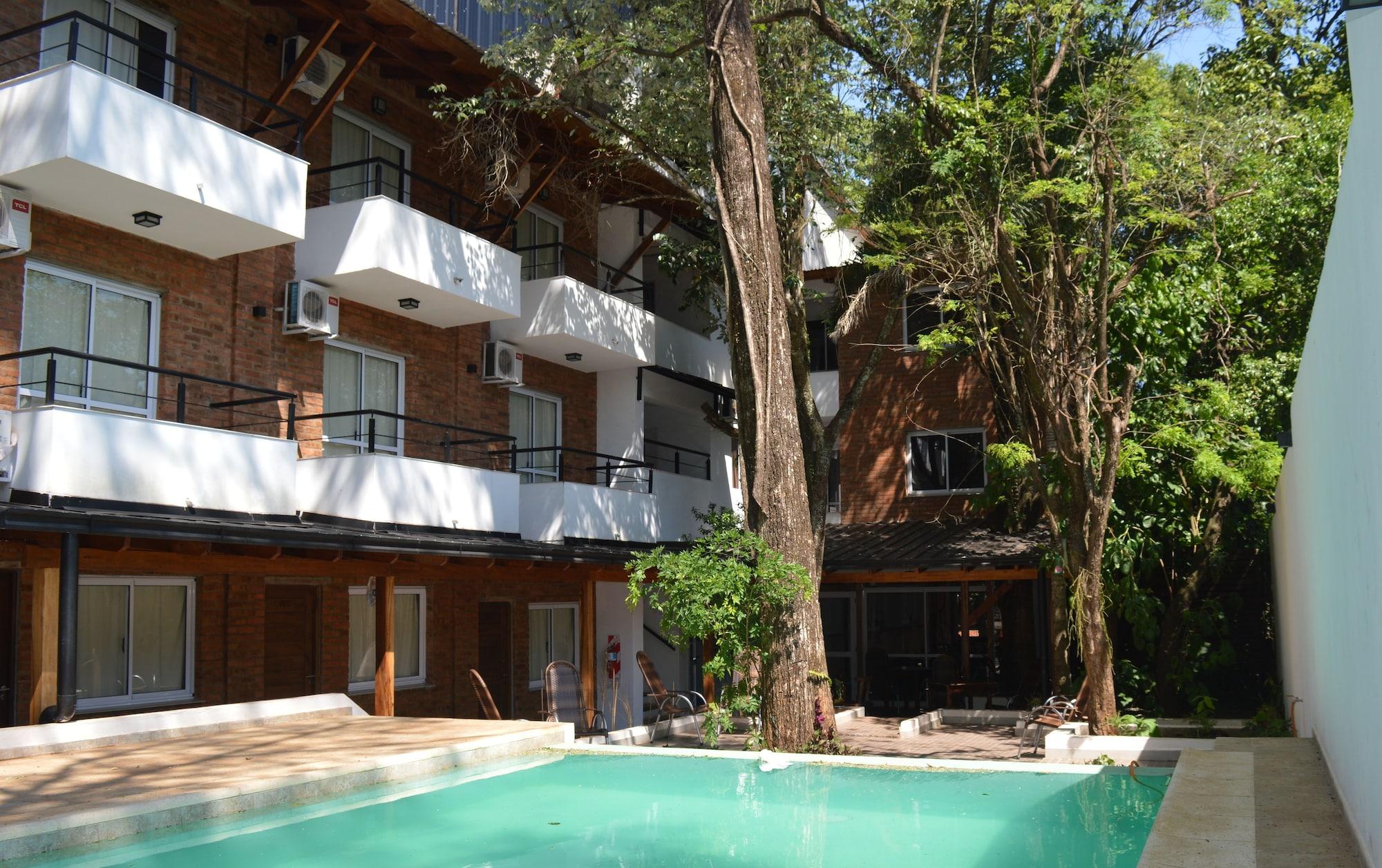 Vista Exterior Kelta Hotel Puerto Iguazú Centro