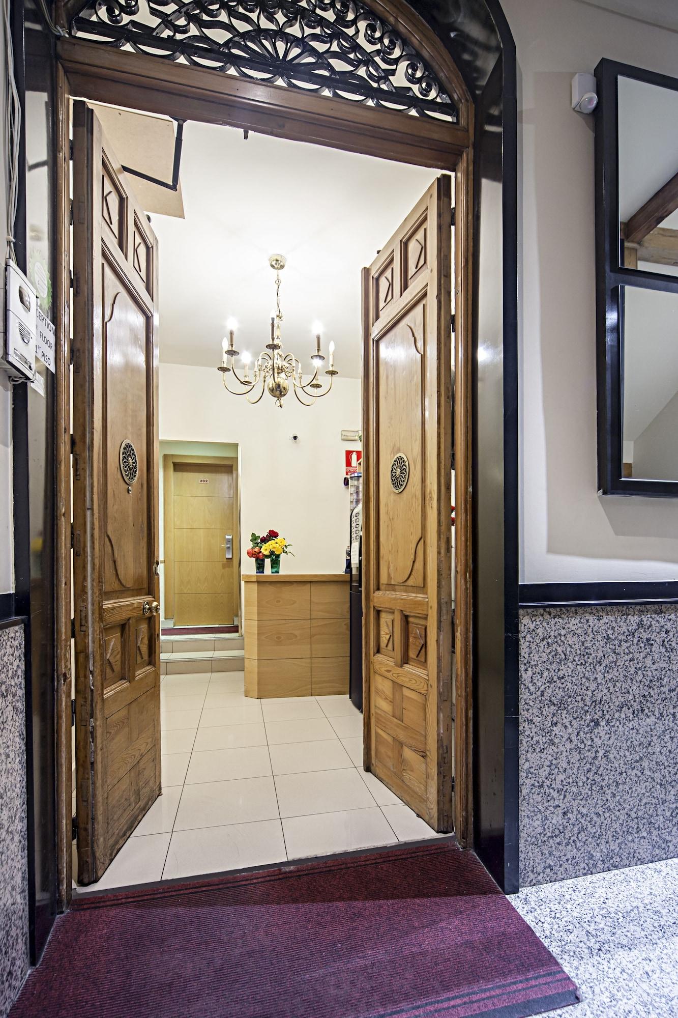 Vista Exterior INTER Puerta del Sol - Auto Check-in