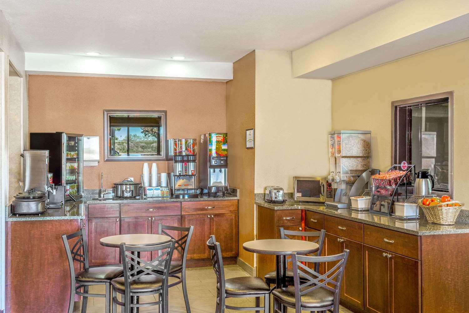Comodidades del Alojamiento Super 8 by Wyndham Heyburn/Burley Area