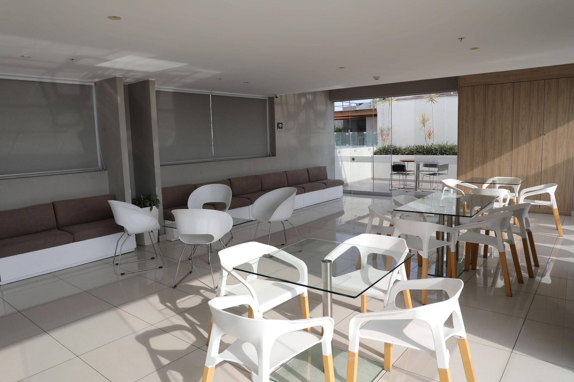 Sala de Reuniones Miraflores4Rent Upper Pardo