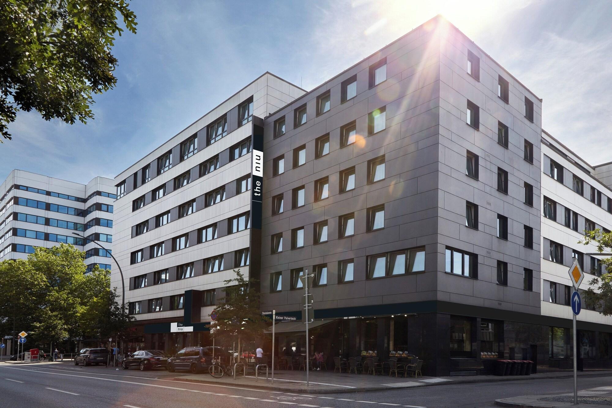 Vista Exterior Holiday Inn - the niu, Fusion Hamburg St. Georg by IHG