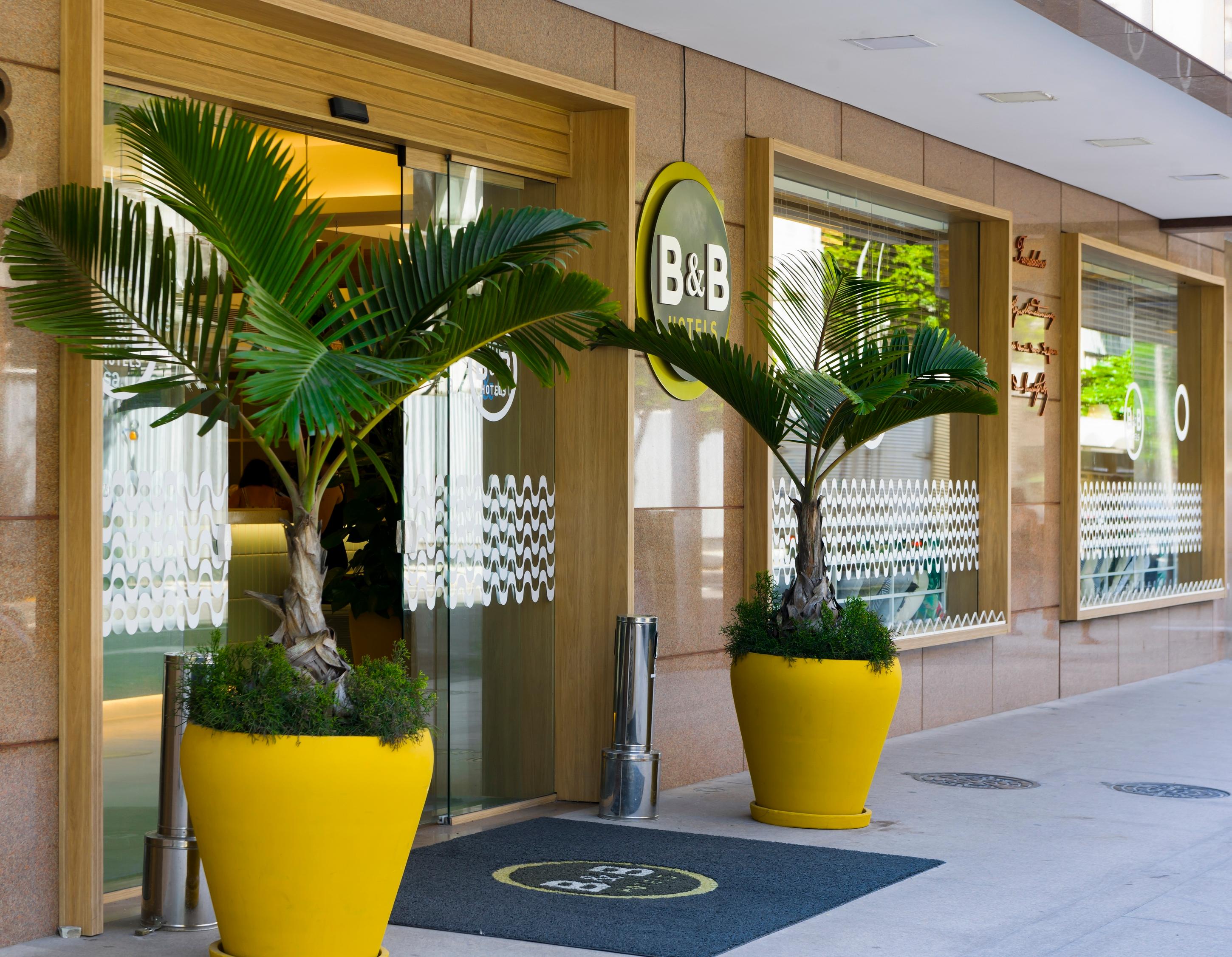 Vista Exterior B&B Hotels Rio de Janeiro Copacabana Forte