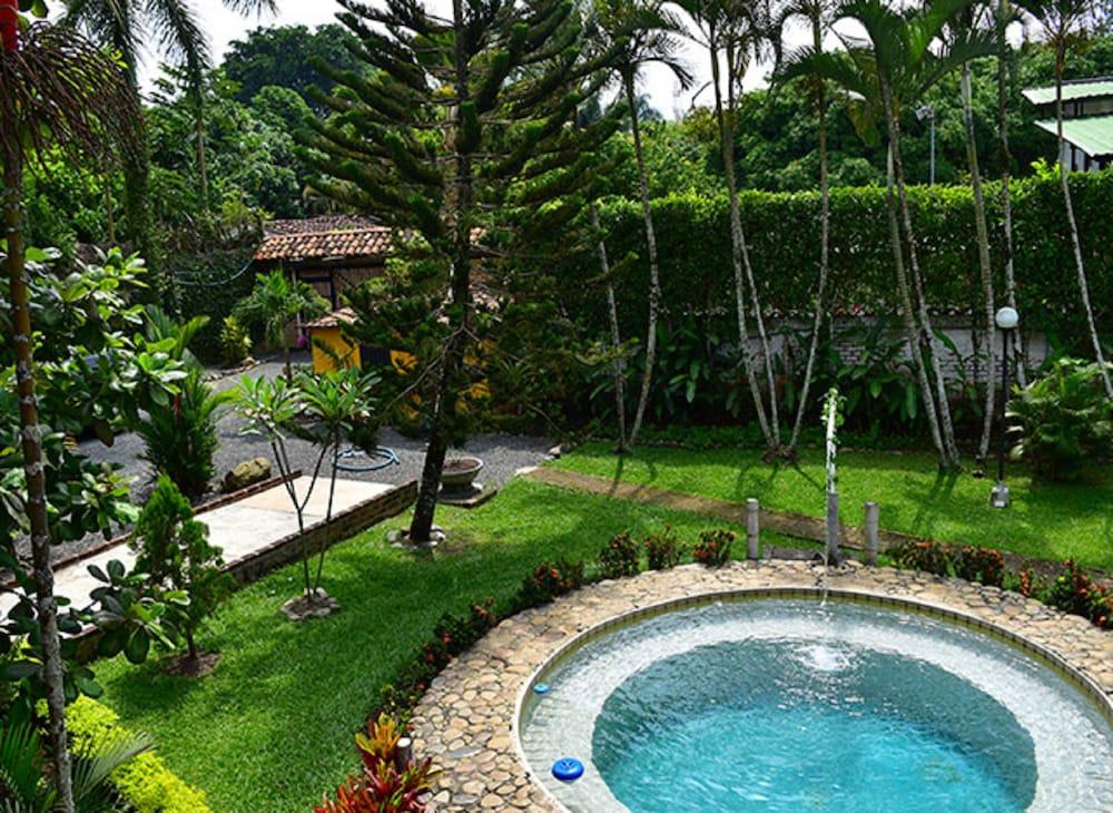Vista Piscina Casa Rincon Magico