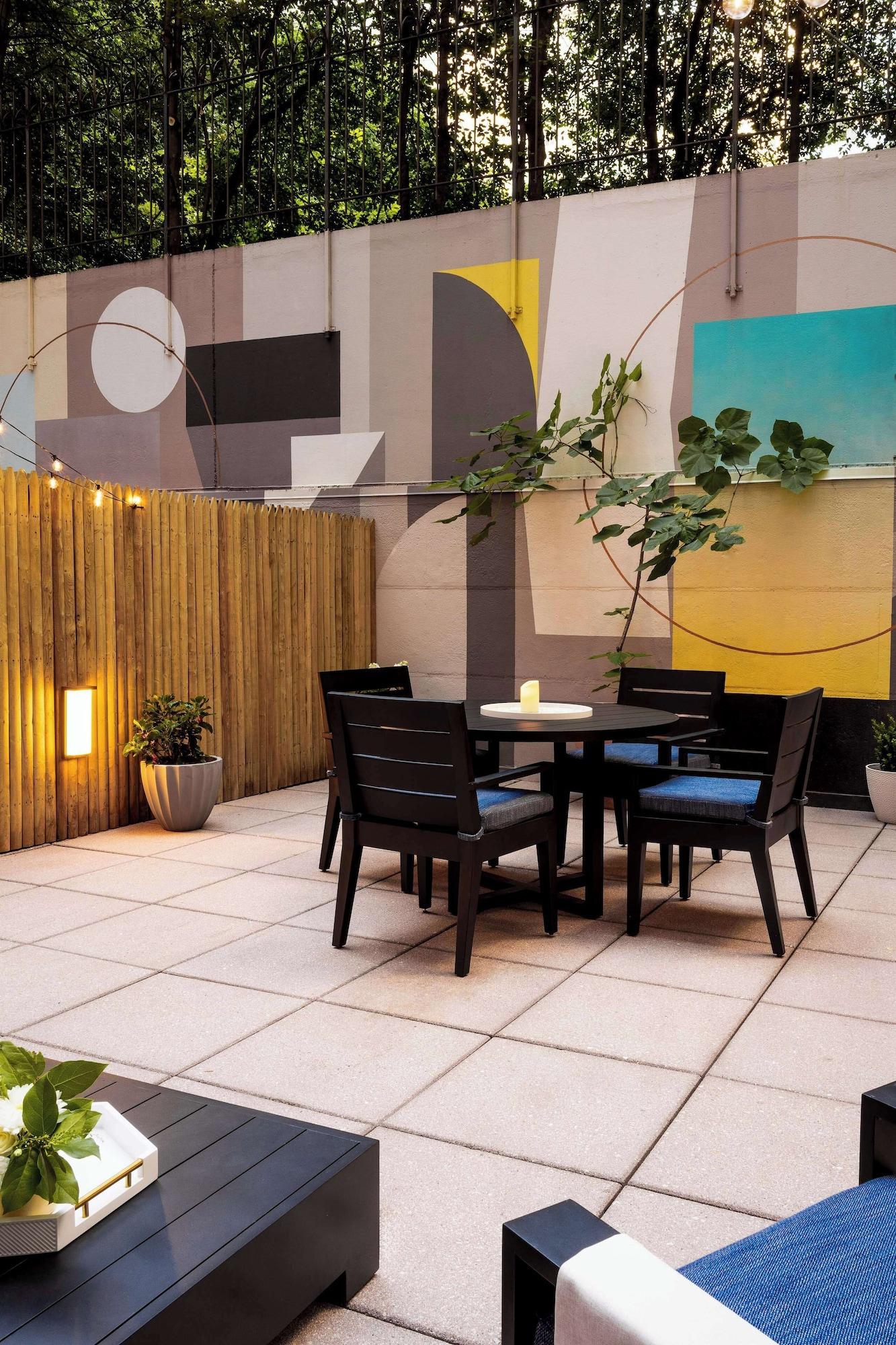 Comodidades del Alojamiento The Gardens Sonesta ES Suites New York