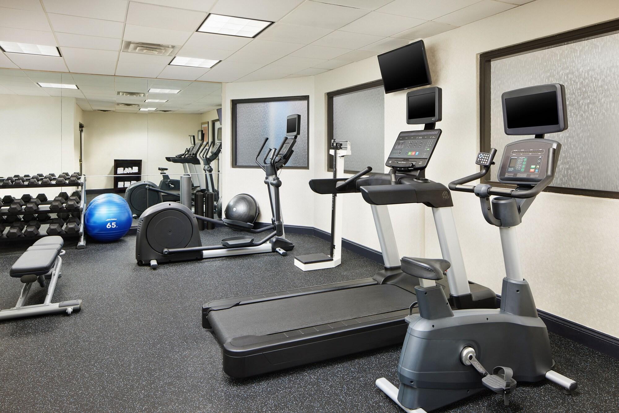 Gimnasio Holiday Inn Express & Suites Jacksonville SE- Med Ctr Area by IHG