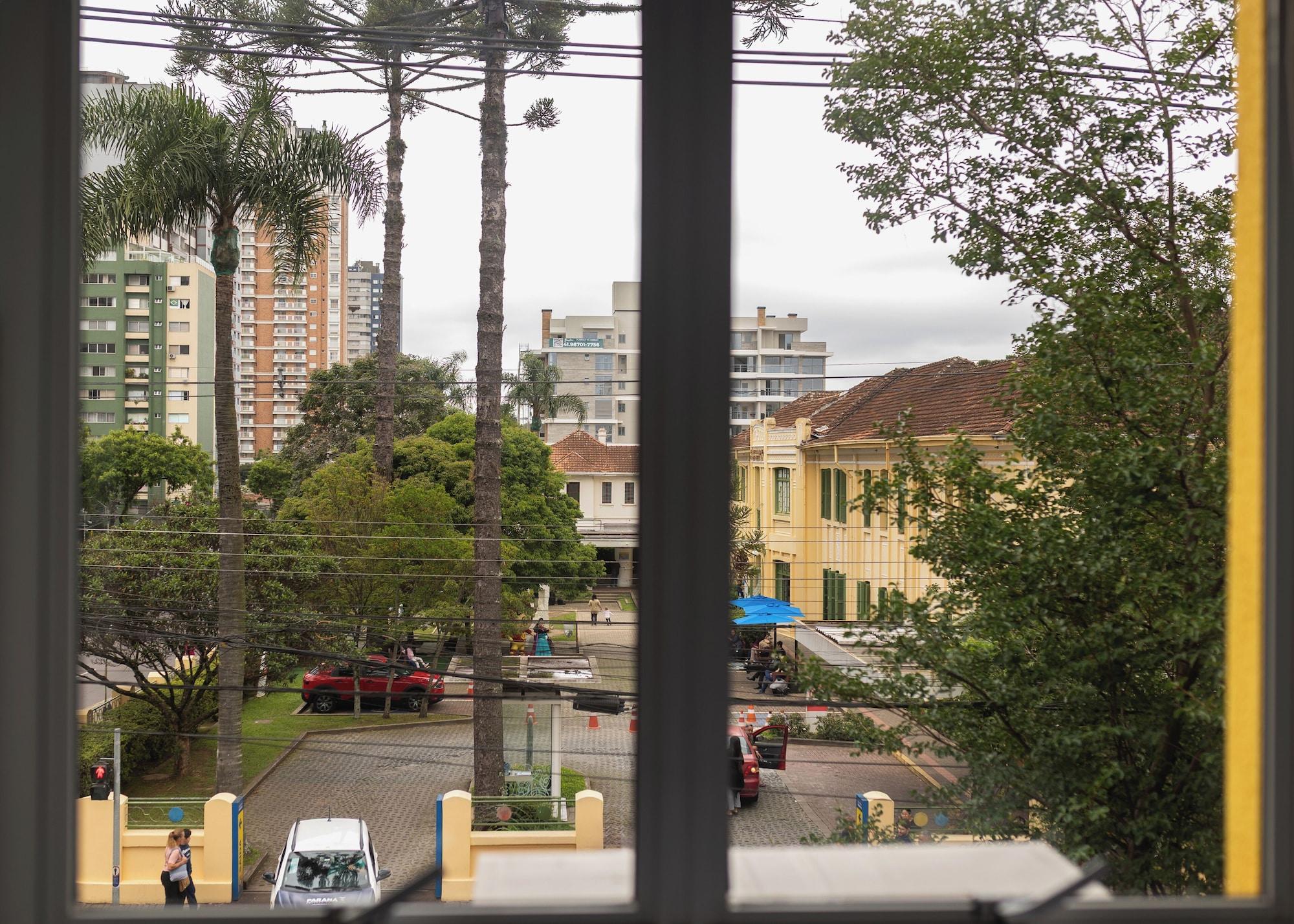 Vista Exterior Esquina Batel Hotel