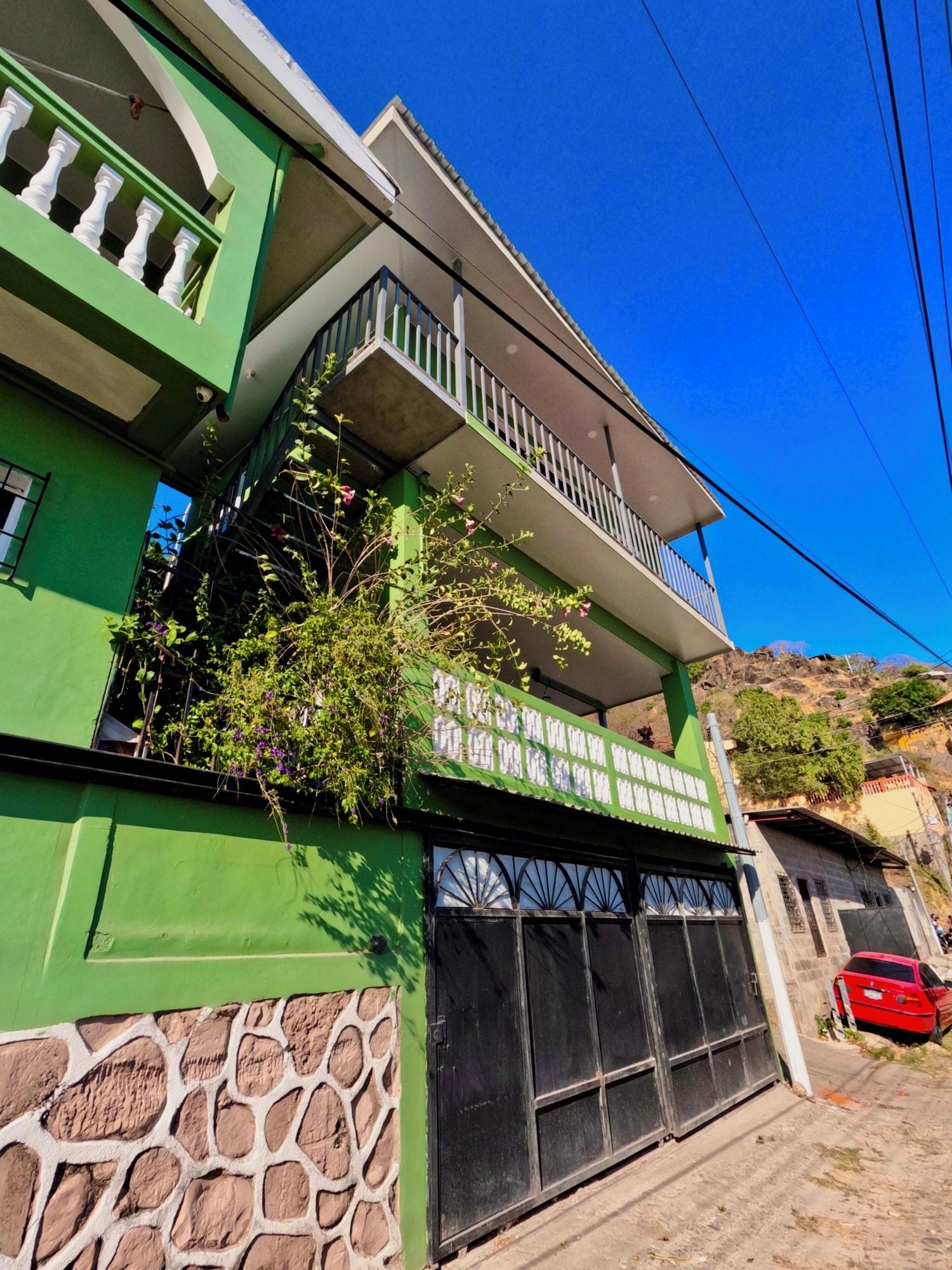 Vista Exterior Casza grande