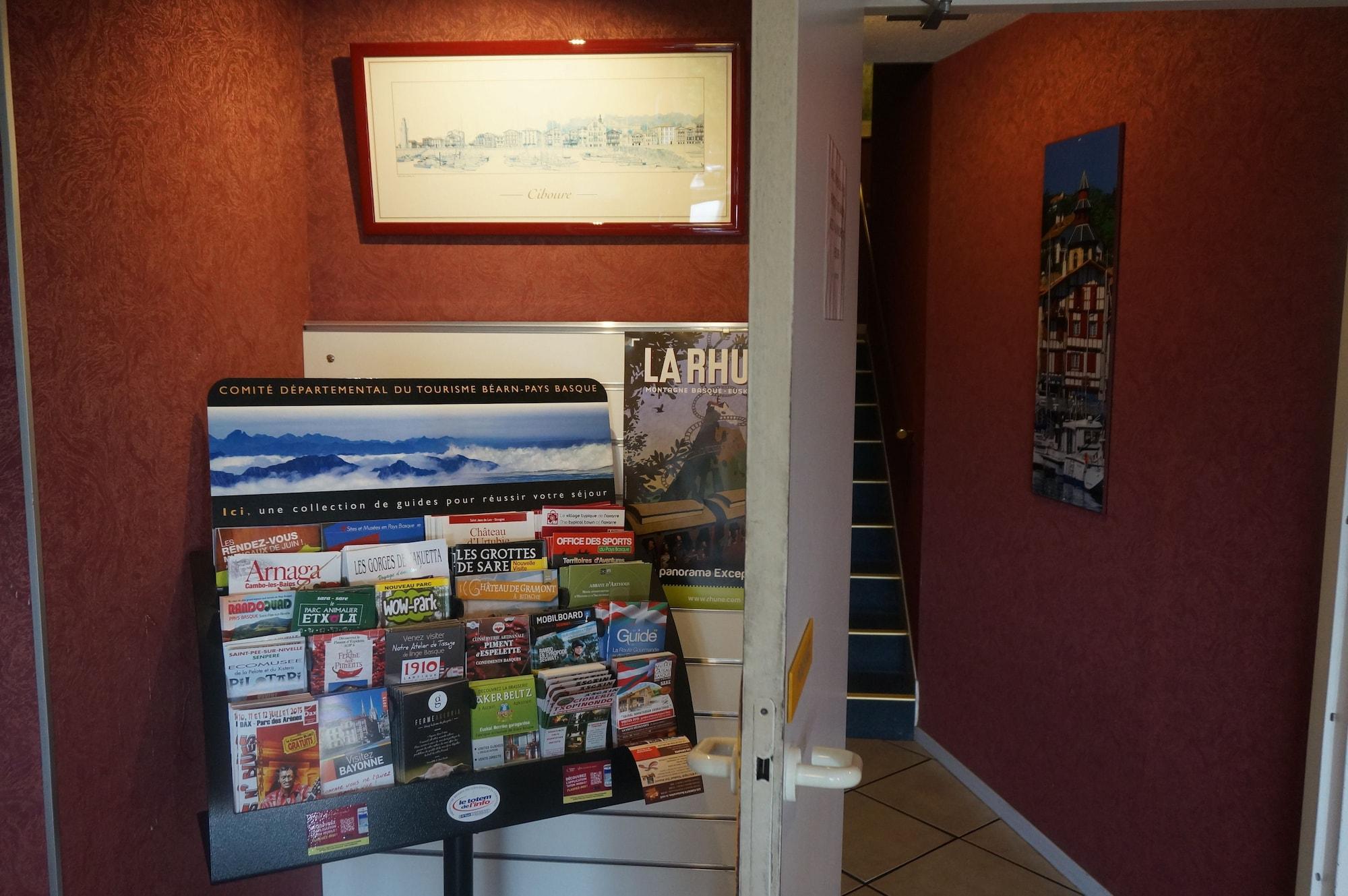 Vista Lobby Quick Palace Anglet
