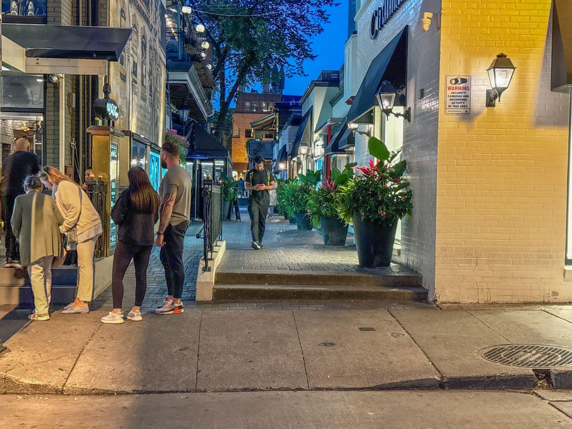 Vista Exterior Bellair Yorkville